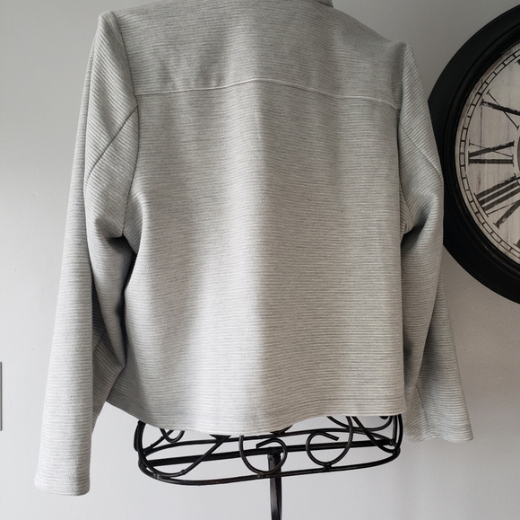 Drapped Jacket - Picture 3 of 7